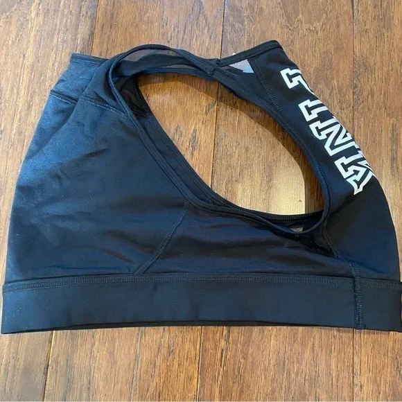 EUC VS Black and White Sports Bra - Picture 5 of 7